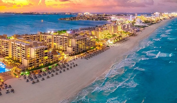 Paquete de viaje a Cancún con avión , hotel y desayunos
